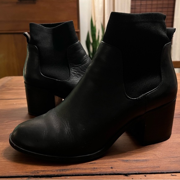 Steve Madden booties size 7.5 - Picture 2 of 7